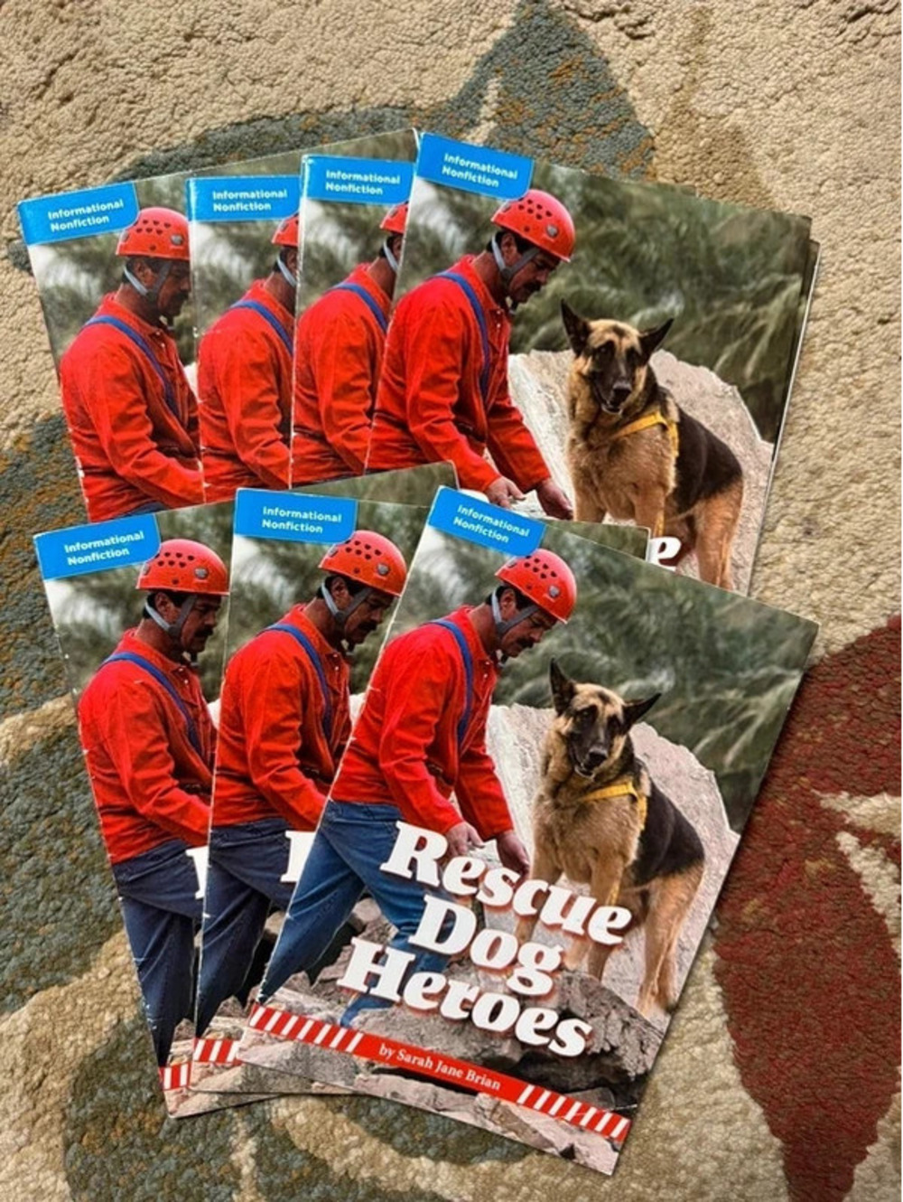 7 Rescue Dog Heroes Leveled Readers Books